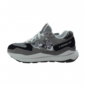 ニューバランス M5740BAP BAPE アベイシングエイプ ローカット スニーカー マルチカラー 買取実績