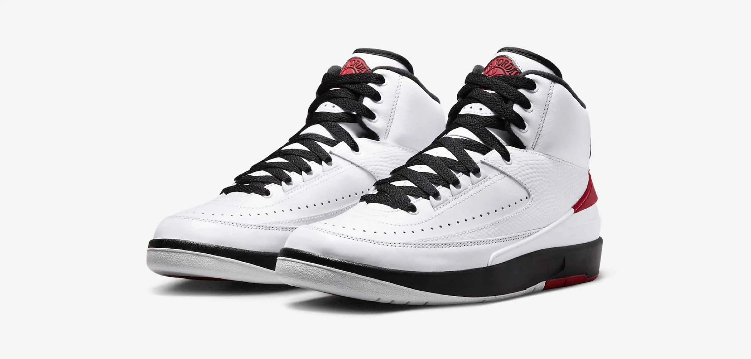 NIKEエアジョーダン2シカゴ未使用品28cm ナイキ エアジョーダン2がオリジナル仕様のシカゴカラーで復刻！12月30