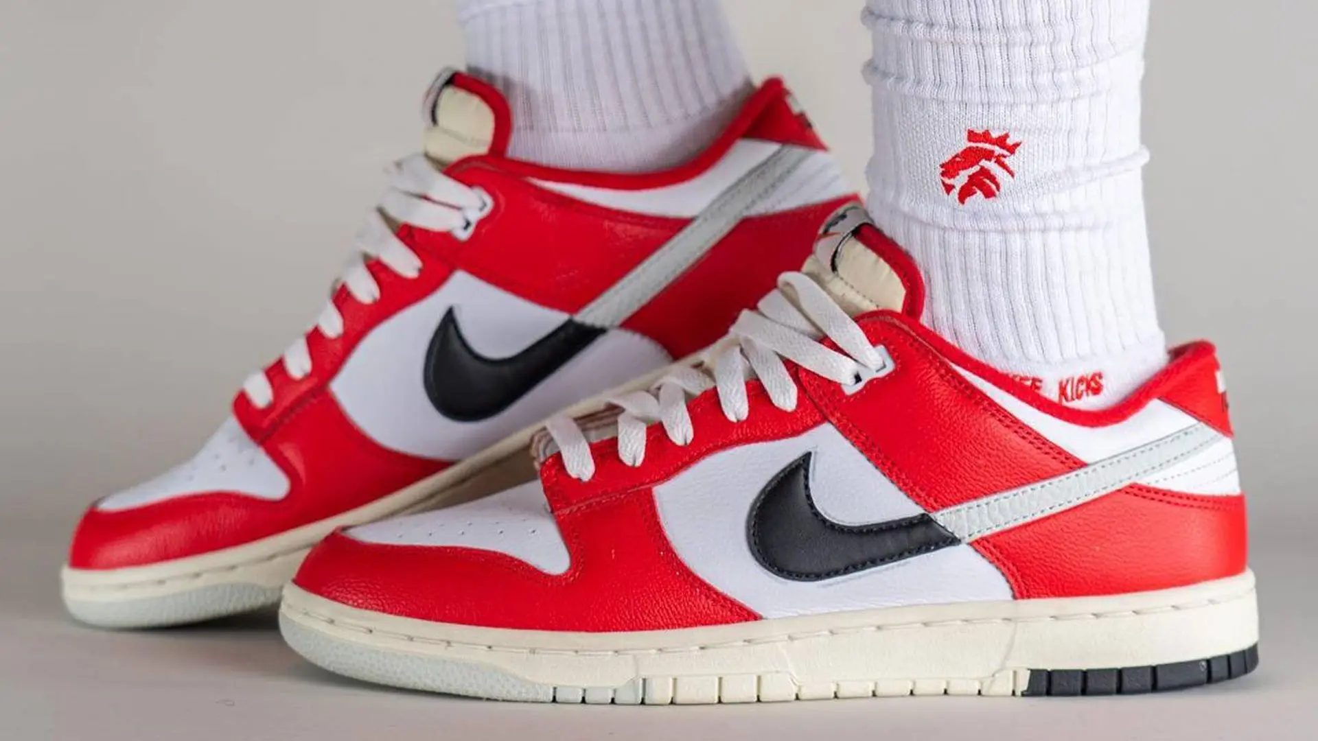 スニーカー Nike Dunk Low Retro PRM 