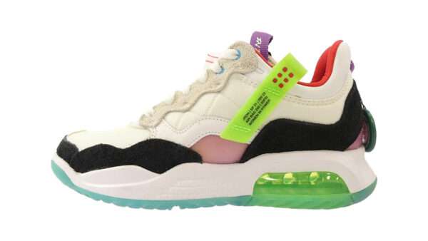 ナイキ CV8122-100 JORDAN MA2 Greatest Gift 買取実績