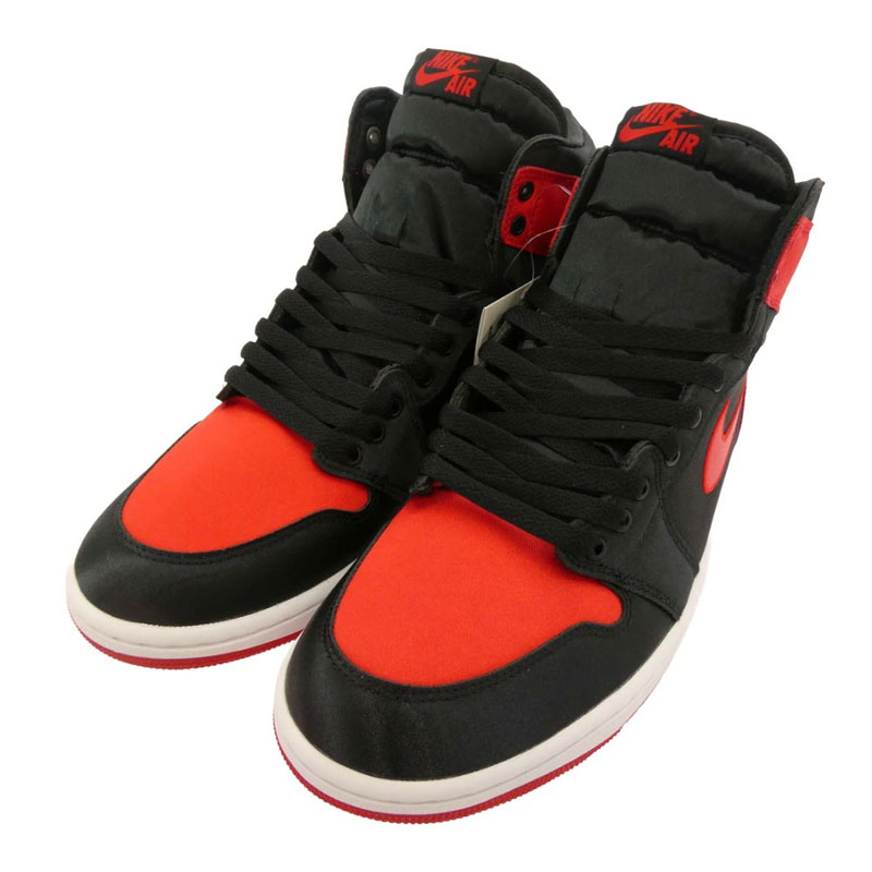 ナイキ FD4810-061 WMNS AIR JORDAN 1 RETRO HI OG SATIN BRED エア ジョーダン 1 ハイ サテン ブレッド スニーカー 買取実績 画像