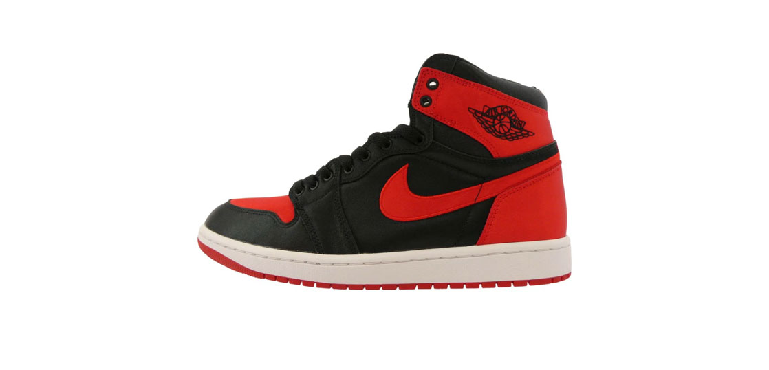 ナイキ FD4810-061 WMNS AIR JORDAN 1 RETRO HI OG SATIN BRED 買取実績