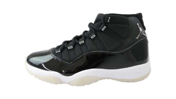 ナイキ CT8012-011 AIR JORDAN 11 RETRO JUBILEE 買取実績
