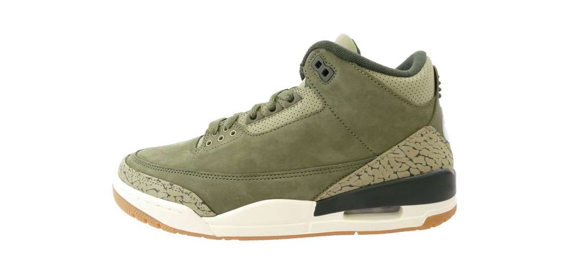 ナイキ DN3707-202 AIR JORDAN 3 RETRO FAMILY AFFAIR 買取実績