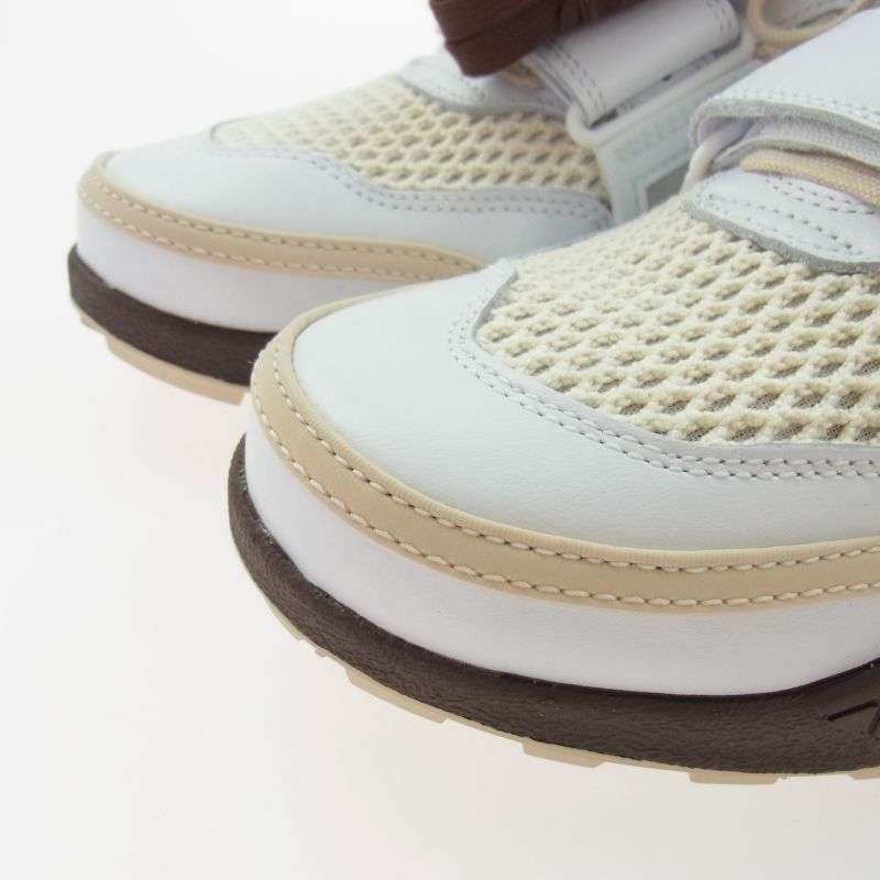 ナイキ HQ3073-100 × Travis Scott トラヴィススコット Zoom Field Jaxx White and Light Chocolate ズームフィールドジャックス スニーカー 買取実績 画像