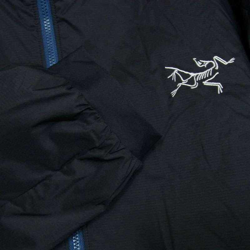 アークテリクス X000009556 2025年製 Atom Hoody アトムフーディ 中綿 ジャケット マウンテンパーカー 買取実績 画像