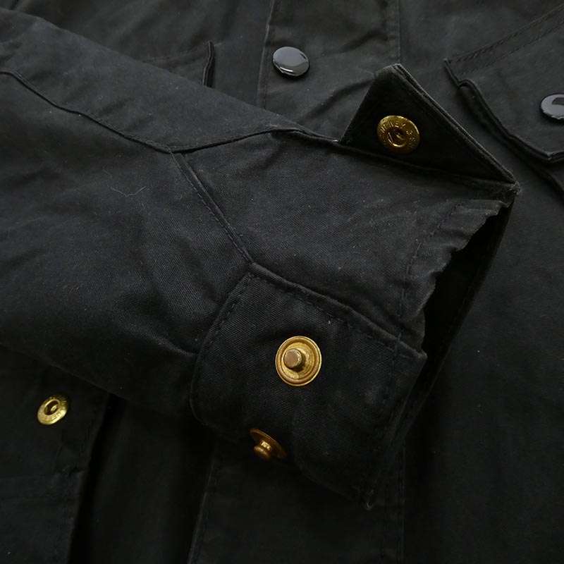 バブアー 70s 英国製 INTERNATIONAL JACKET 1crest 1ワラント AEROファスナー 黒生地 黒ボタン インターナショナル オイルド ジャケット 買取実績 画像