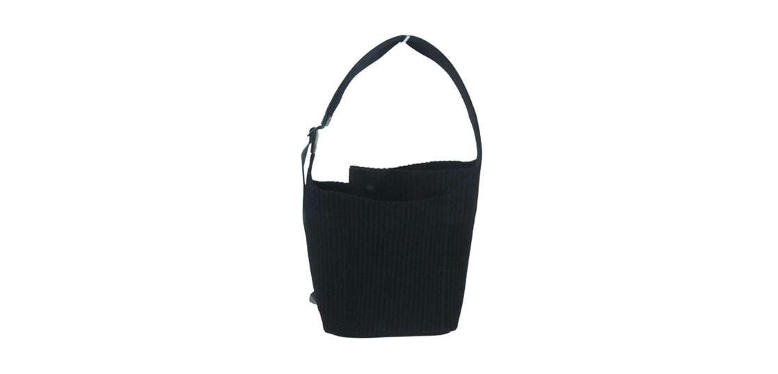イッセイミヤケ　オムプリッセ　ワンショルダーバッグ Homme Plissé Issey Miyake オーバーラップ ショルダーバッグ