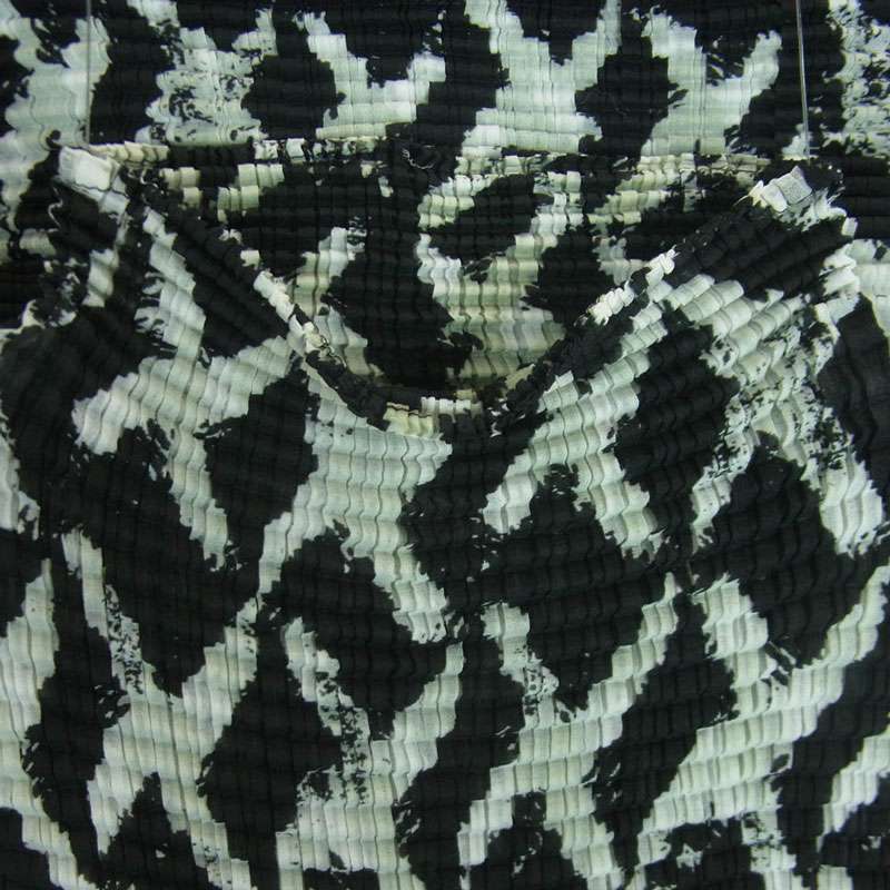 イッセイミヤケ IF62FJ293 FETE ボトルネック 総柄 長袖 カットソー 買取実績 画像