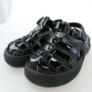 ルイヴィトン 1AB17J アークライト・ライン パテントレザー LVロゴ サンダル 買取実績