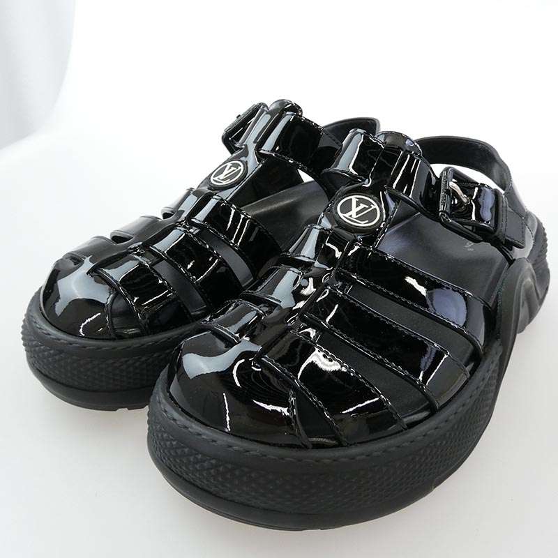 ルイヴィトン 1AB17J アークライト・ライン パテントレザー LVロゴ サンダル 買取実績 画像