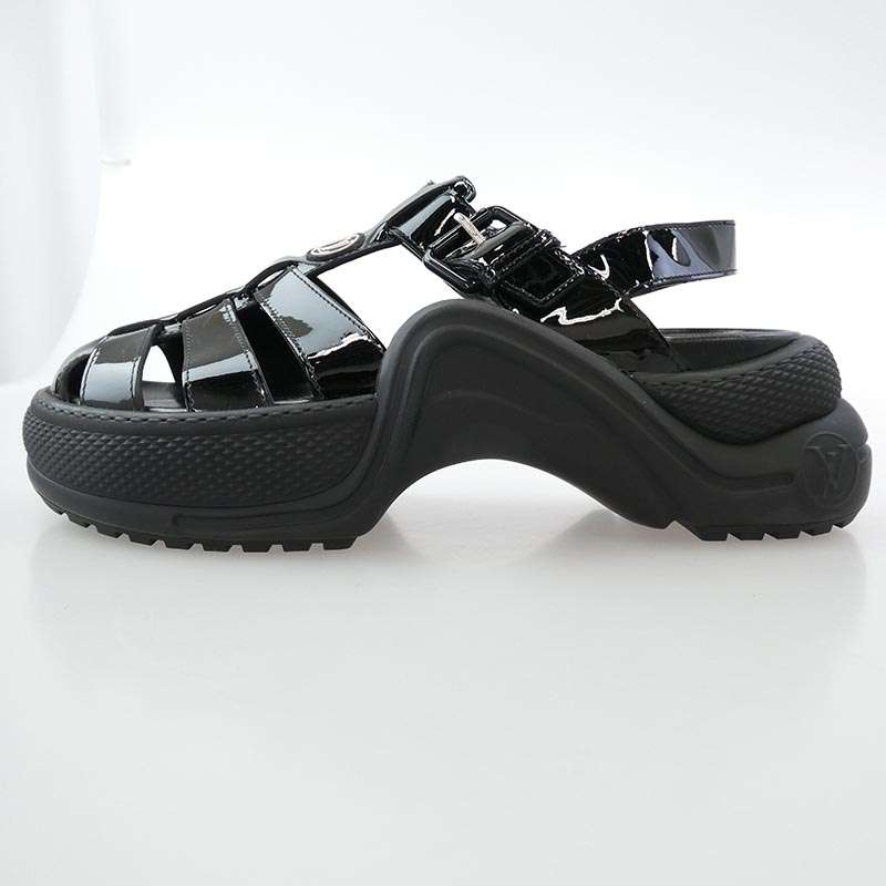 ルイヴィトン 1AB17J アークライト・ライン パテントレザー LVロゴ サンダル 買取実績 画像