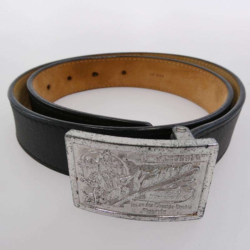 ルイヴィトン M6812T サンチュール ジーンズ ロゴバックル レザー ベルト 買取実績