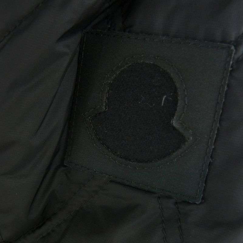 モンクレール 423914137910 63337 GAMME BLEU ガムブルー ファーカラー ストライプ 裏地キルティング 切替 ダウンジャケット ショート コート 買取実績 画像