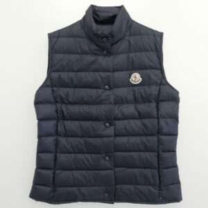モンクレール C10934830399 LIANE リアンヌ ロゴワッペン ダウン ベスト 買取実績