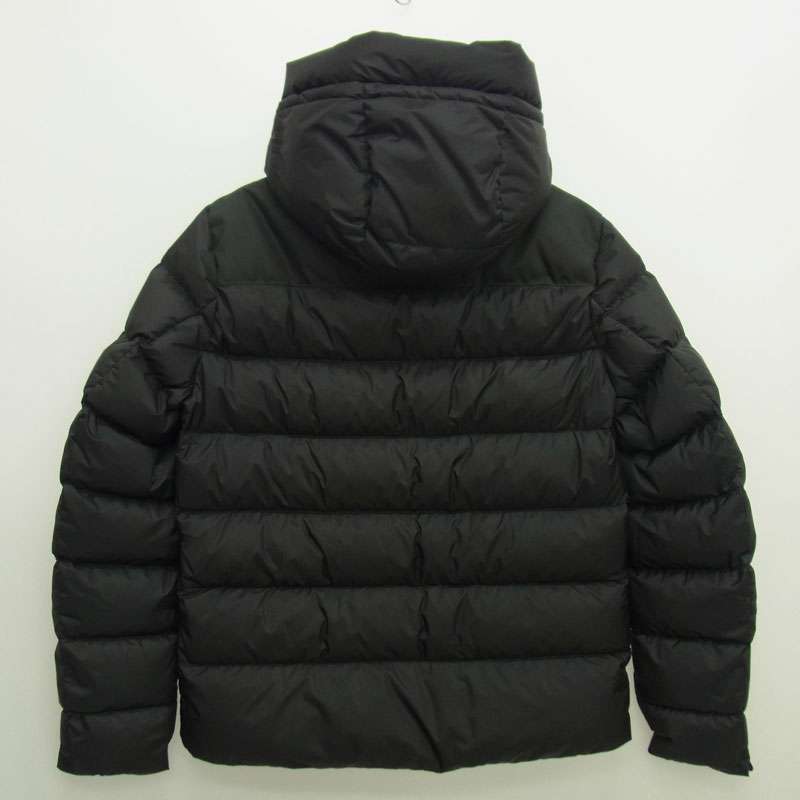 モンクレール F20971A50540 53864 GRENOBLE グルノーブル CAMURAC GIUBBOTTO ダウンジャケット 買取実績 画像