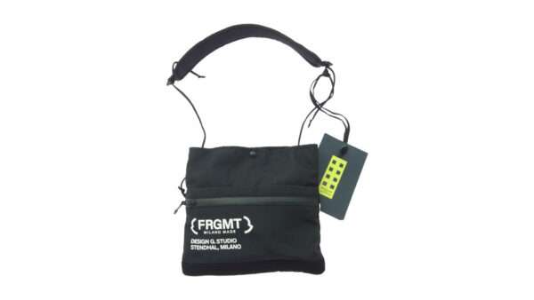 モンクレール GENIUS ジーニアス FRAGMENT H209U5D00003 M2471 SACOCHE A CROSS BODY BAG  買取実績