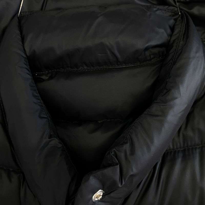 モンクレール J20931A10200 LIANE ロゴワッペン ナイロン ダウン ベスト 買取実績 画像