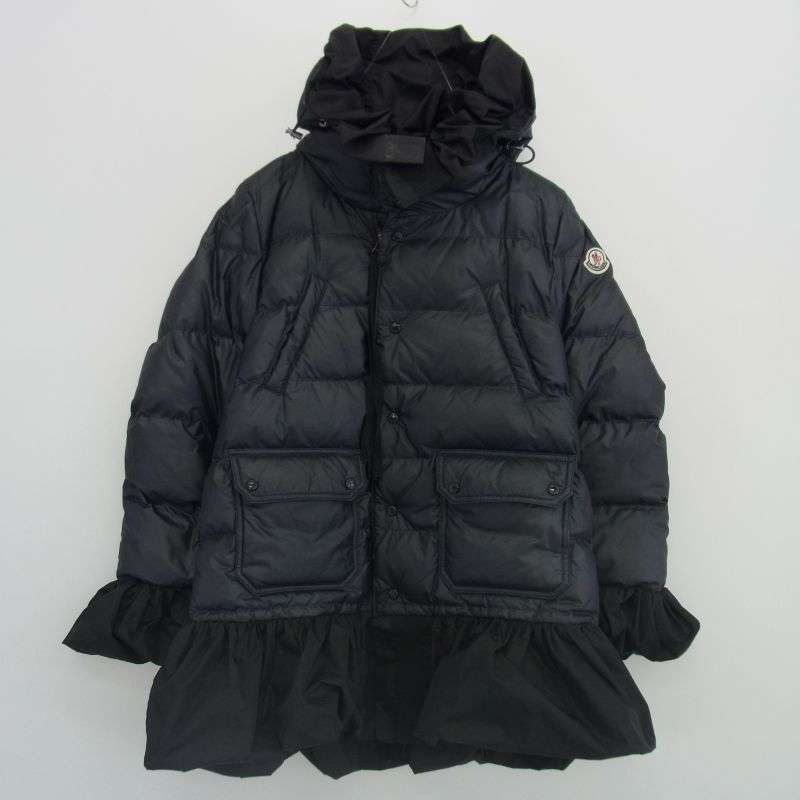 モンクレール × SACAI サカイ SERI フリルデザイン フーデッド ダウンジャケット 買取実績 画像