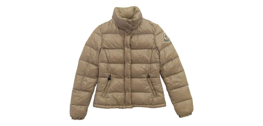 モンクレール Z7HJ097 スープリームスタグ ビッグロゴワッペン ショート ダウンジャケット 買取実績