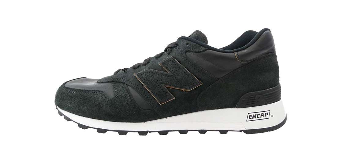 ニューバランス M1300AT スムースレザー ローカット スニーカー 買取実績