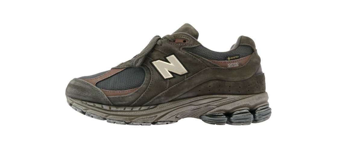 ニューバランス M2002RXA GORE-TEX スニーカー 買取実績