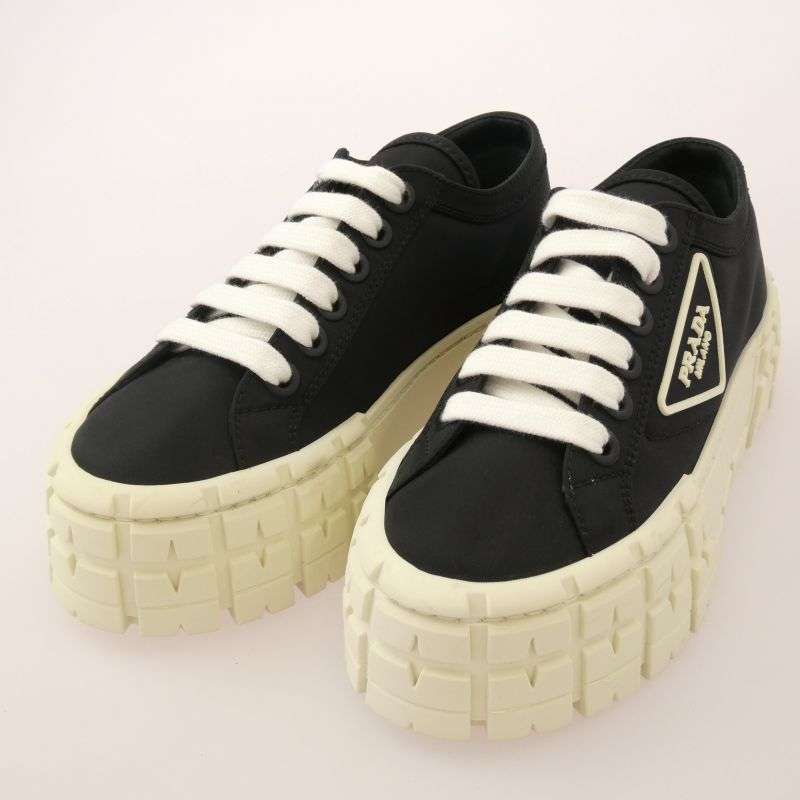 プラダ 260 Re-Nylon リナイロン ダブルホイール ナイロンギャバジン スニーカー 買取実績 画像