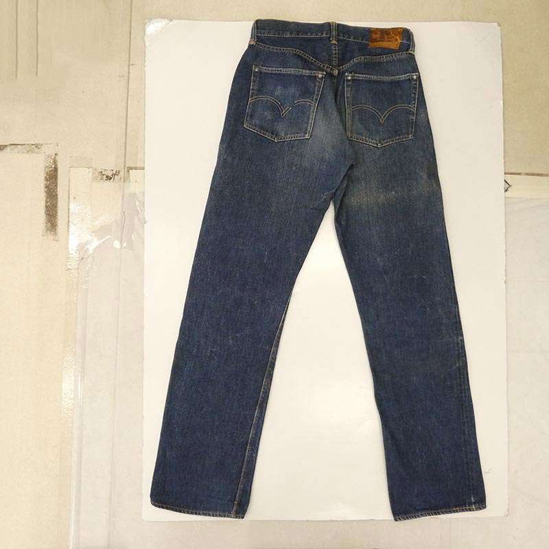 リーバイス 50s 501XX 革パッチ トップボタンリペア交換 リベット裏刻印14 センターループ デニム パンツ 買取実績 画像