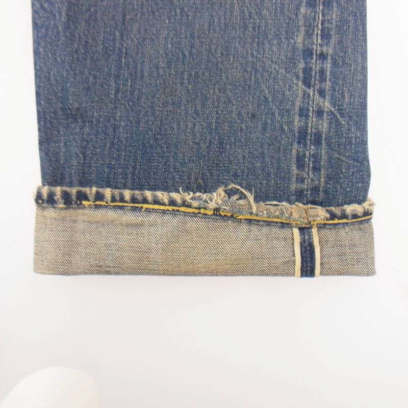 リーバイス ヴィンテージ BIG E 後期 70s 501 ボタンフライ ストレート セルビッチ デニムパンツ BIG E 平行ステッチ 不均等V ボタン裏刻印6 買取実績 画像