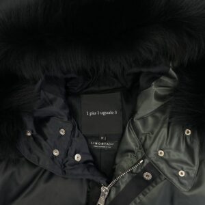 1piu1uguale3 ウノピュウノウグァーレトレ MRC130 NYN035 LIMONTA CRAZY HOODED DOWN バックロゴ クレイジー フーデッド ダウンジャケット ブラック系 グリーン系の買取実績画像3