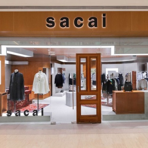 sacai 直営店 画像