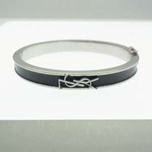 サンローラン ロゴデザイン カサンドラ バングル 買取実績