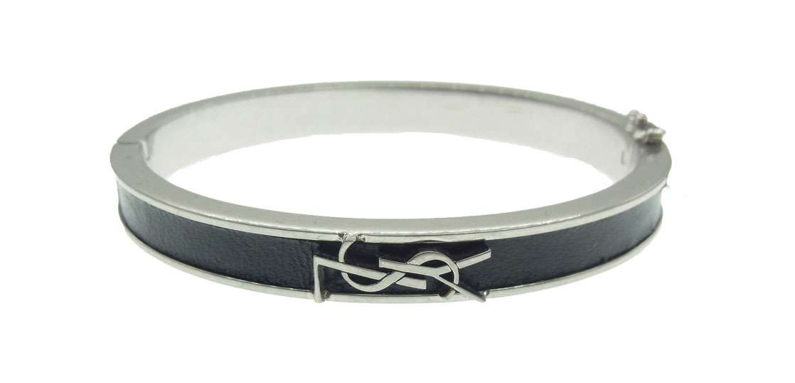 サンローラン ロゴデザイン カサンドラ バングル 買取実績