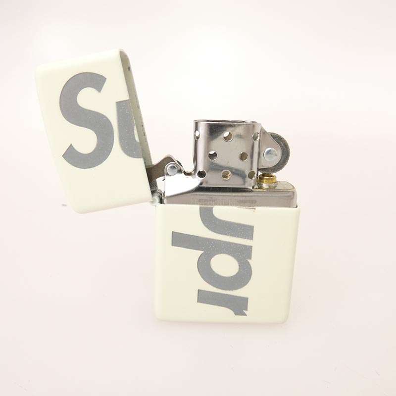 シュプリーム 20SS Glow-in-the-Dark Zippo グロー イン ザ ダーク ジッポ ライター 買取実績 画像