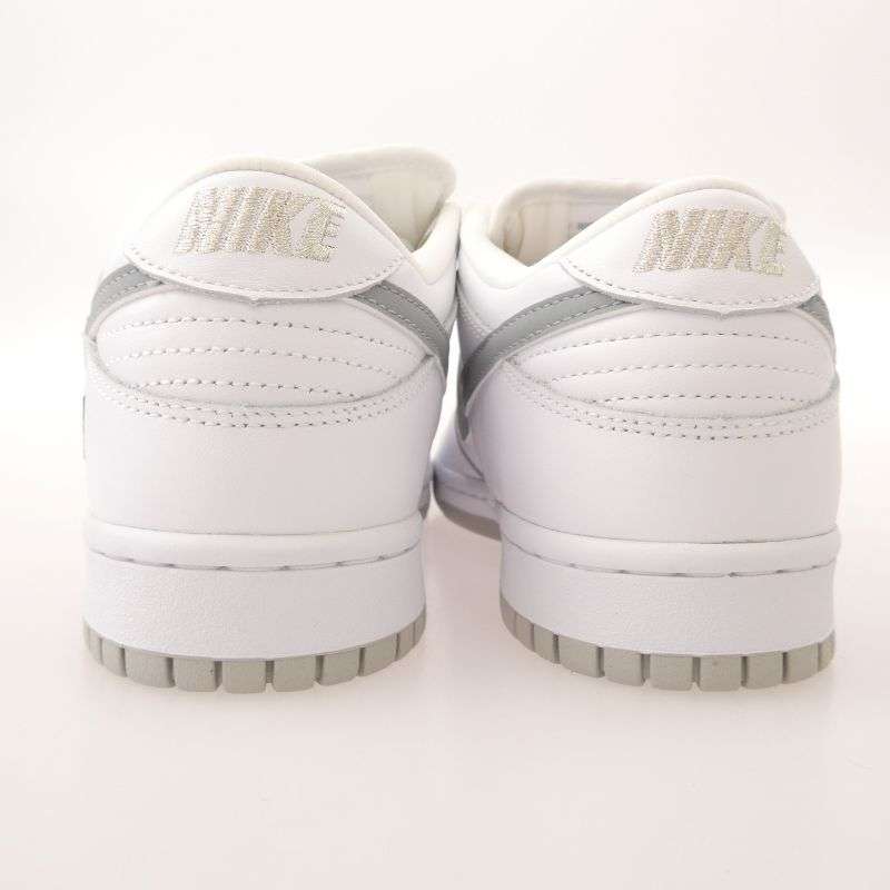 シュプリーム 25AW HQ8487-100 × Nike SB Dunk Low WhiteMetallic Silver【フェイクバスターズ鑑定済】ナイキ SB ダンク ロー 買取実績 画像