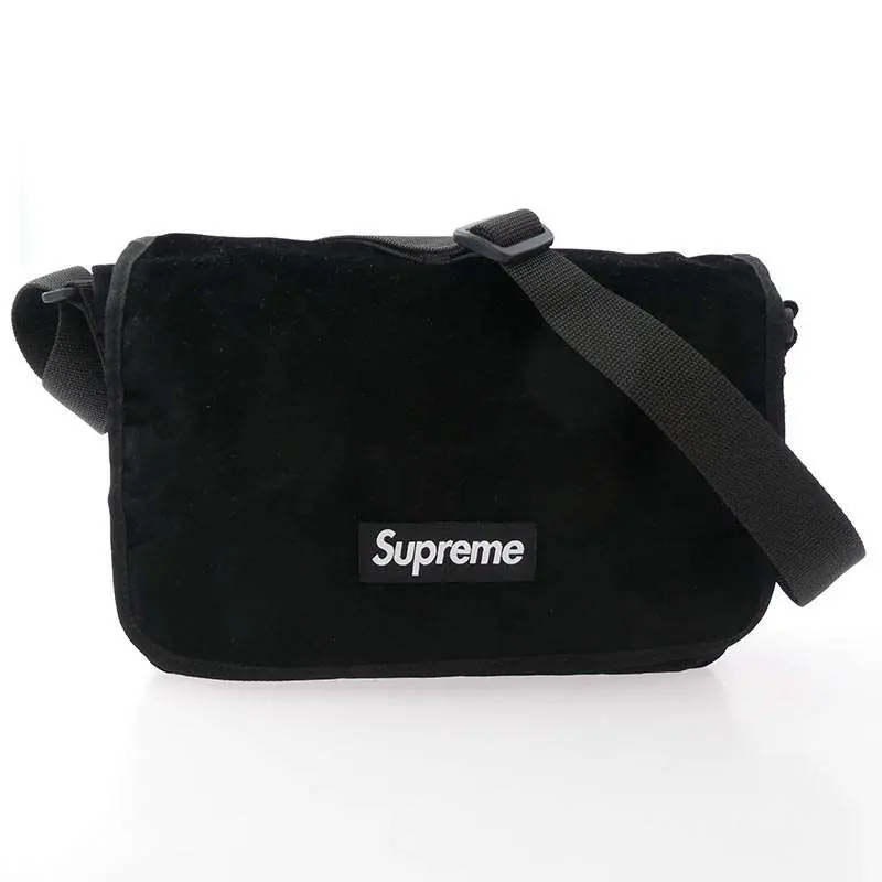 シュプリーム 25AW Velvet Small Messenger Bag 買取実績
