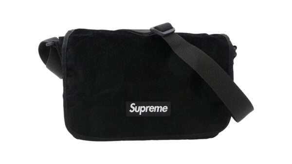 シュプリーム 25AW Velvet Small Messenger Bag 買取実績