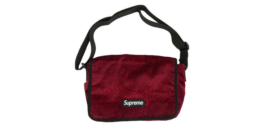 シュプリーム Velvet Small Messenger Bag 買取実績