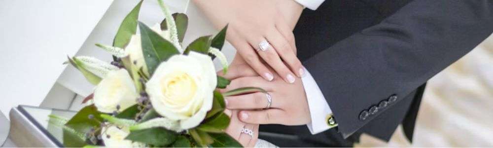 捨て活で後悔しないために|絶対に捨ててはいけないもの 冠婚葬祭用・季節限定アイテム 画像