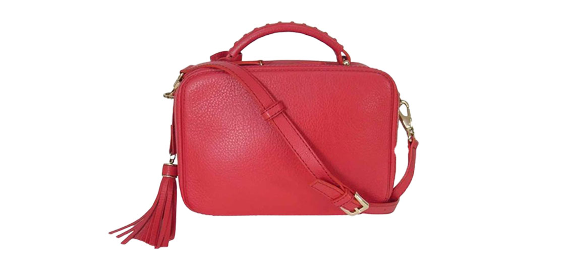 土屋鞄　クラルテ メープルレッド 新品未使用 期間限定カラー クラルテ」シリーズに、秋冬限定カラー「メープルレッド」登場