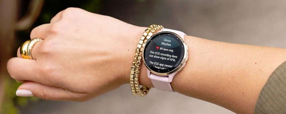 ガーミン　ピンクカラー着用画像