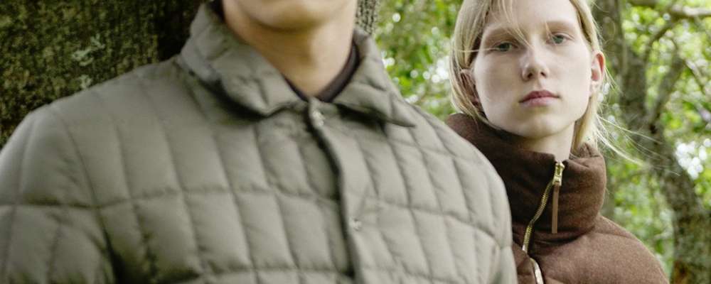 ヘルノ　ダウン着用画像