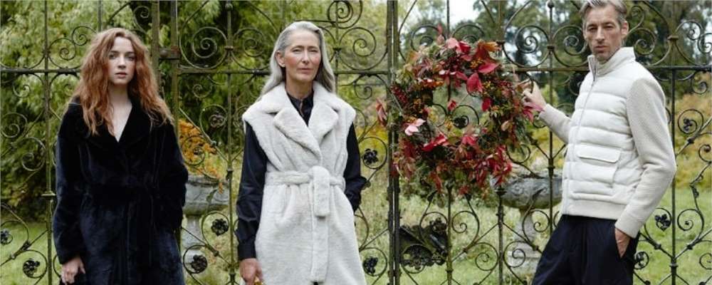 ヘルノ　ダウンベスト、コート着用画像