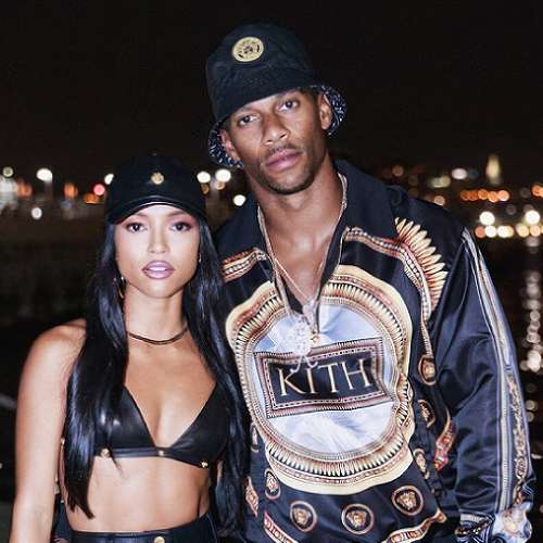 Kith×VERSACEコラボ衣装着用画像