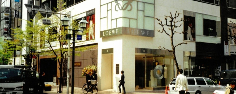 ロエベ ショップ外観画像