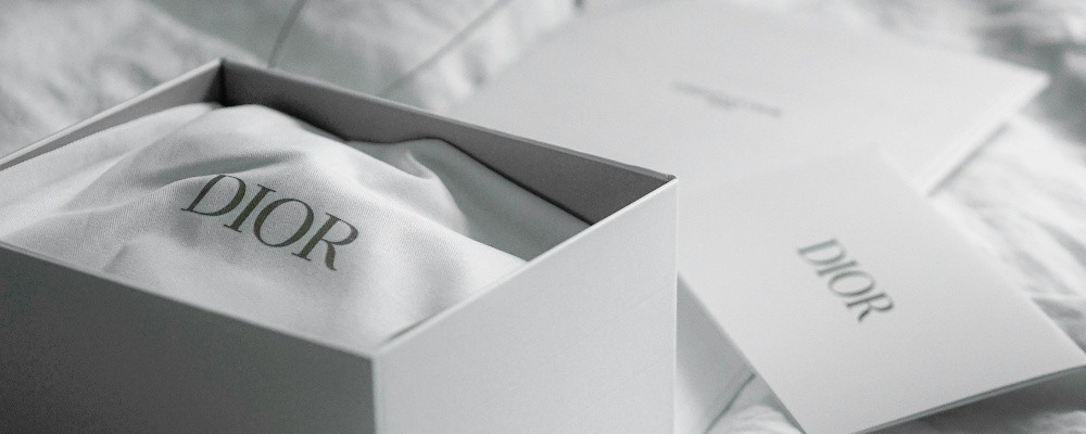 ディオールボックスの画像
