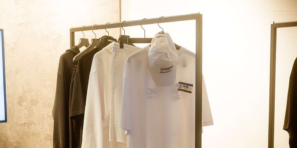 WE11DONE x Peachesのポップアップ画像