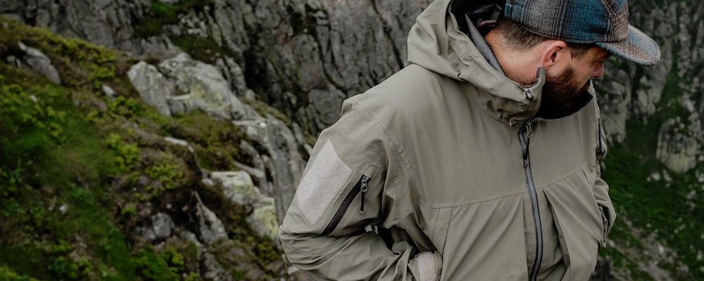 ティラックジャケット(カーキ)着用画像