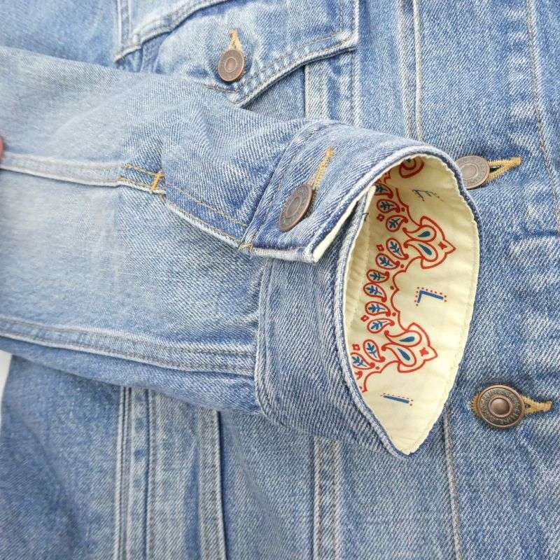 セリーヌ 23SS 2Q623206T Vシェイプトラッカー ピズモウォッシュ デニムジャケット 買取実績 画像