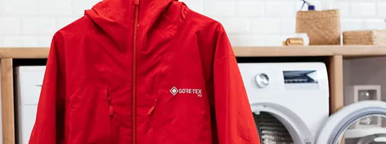 ゴアテックス　洗濯することで性能が回復する　画像
